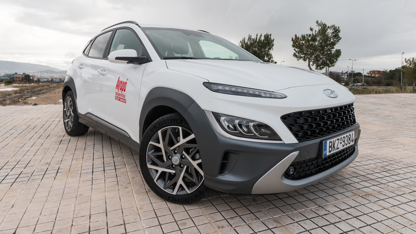 Hyundai Kona Hybrid: Τέρας οικονομίας, 700 χλμ με ένα γέμισμα